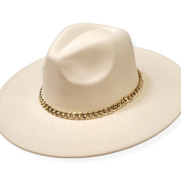 NWT  Cream Fedora with Gold Chain Accent - Picture 3 of 5